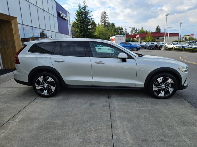 Used 2020 Volvo V60 T5 Cross Country w/ Protection Package Premier AWD/4WD image 4