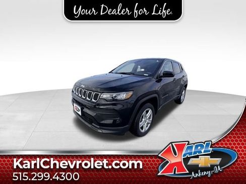 Used 2023 Jeep Compass Sport image 1