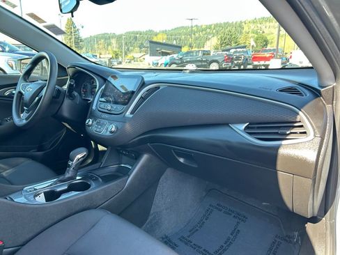 Used 2024 Chevrolet Malibu LT FWD image 27