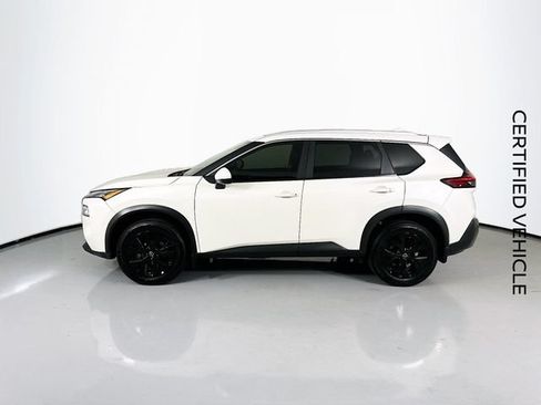 Certified 2022 Nissan Rogue SV w/ SV Premium Package FWD image 6