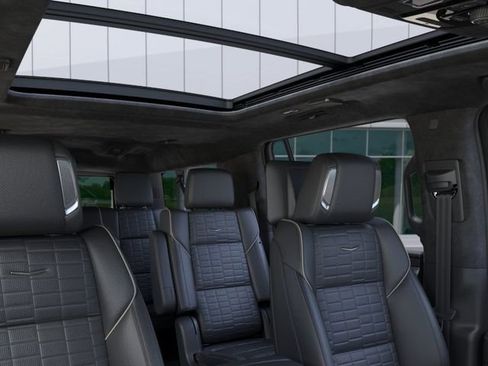 New 2026 Cadillac Escalade ESV Platinum Sport w/ LPO, ONYX Package AWD/4WD image 24