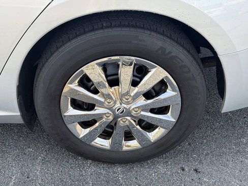 Used 2023 Nissan Altima 2.5 S image 11