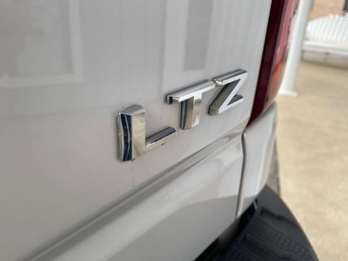 Used 2020 Chevrolet Silverado 2500 LTZ w/ LTZ Premium Package image 35