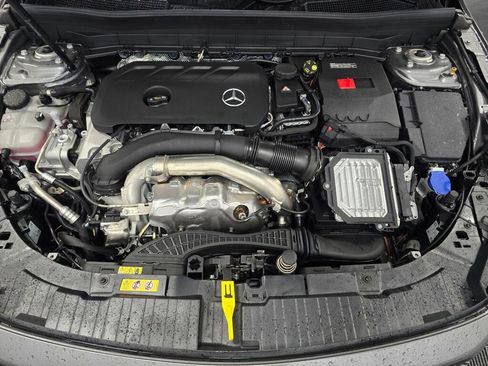 New 2026 Mercedes-Benz GLB 250 4MATIC image 10