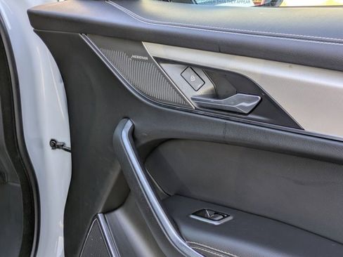 Used 2024 Jaguar F-PACE R-Dynamic S image 30