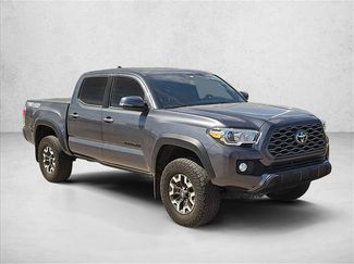 Used 2020 Toyota Tacoma TRD Off-Road w/ Technology Package AWD/4WD video 3