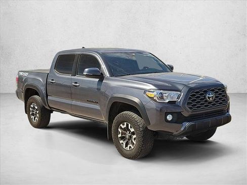 Used 2020 Toyota Tacoma TRD Off-Road w/ Technology Package AWD/4WD image 3