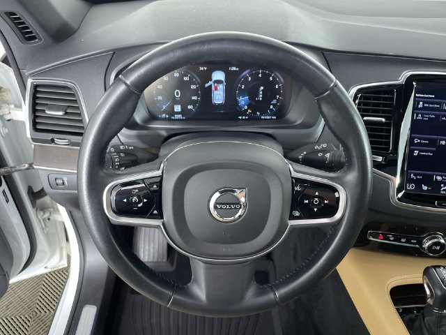 Used 2018 Volvo XC90 T6 Momentum AWD/4WD image 26