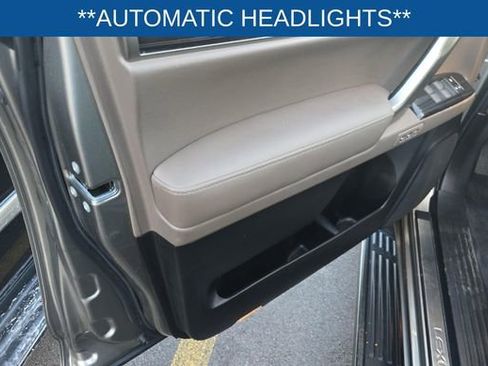 Used 2021 Lexus GX 460 Premium image 12