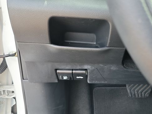 Used 2024 Nissan Kicks SV w/ Exterior Package FWD image 27