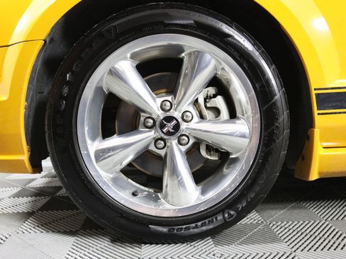 Used 2009 Ford Mustang GT Premium image 9