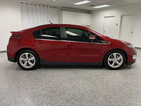 Used 2014 Chevrolet Volt Premium w/ Premium Trim Package image 4