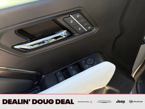 Used 2024 GMC Canyon AT4X image 12