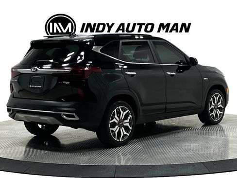 Used 2021 Kia Seltos SX w/ SX Sunroof Package AWD/4WD image 4