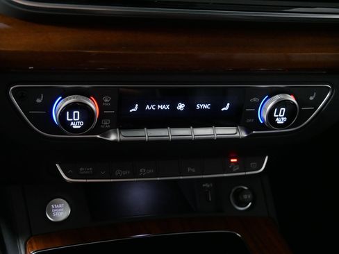 Used 2023 Audi Q5 2.0T Premium w/ Convenience Package image 23