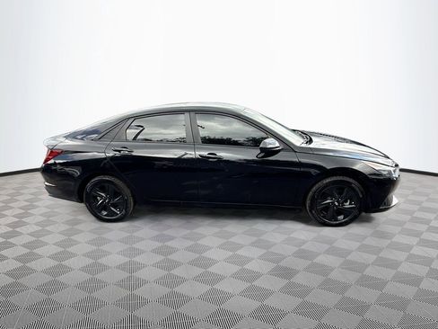 Used 2023 Hyundai Elantra SEL FWD image 5