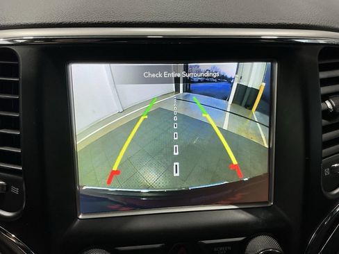 Used 2018 Jeep Grand Cherokee Limited image 8