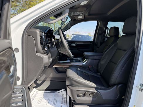 Certified 2024 Chevrolet Silverado 1500 LT Trail Boss w/ Convenience Package II AWD/4WD image 11