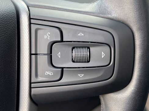 Used 2023 GMC Yukon Denali w/ Advanced Technology Package image 23