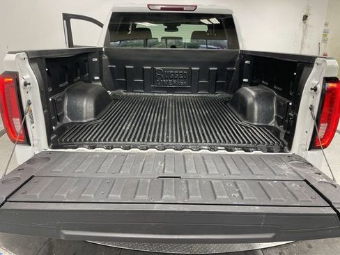 Used 2026 GMC Sierra 1500 SLT AWD/4WD image 25