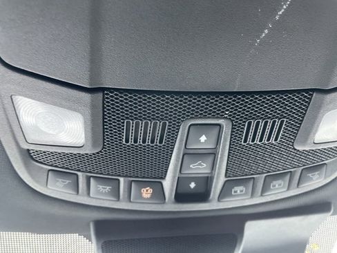 Used 2018 Ford F150 Platinum w/ Equipment Group 701A Luxury image 17