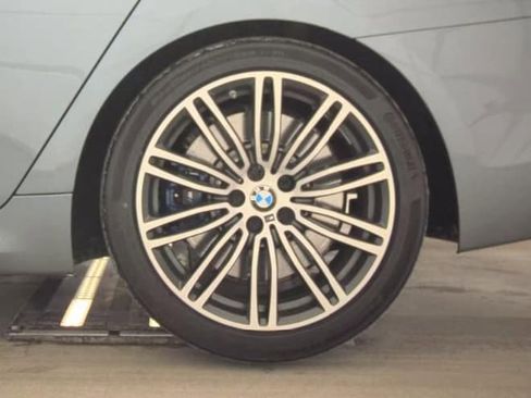 Used 2020 BMW 540i xDrive w/ M Sport Package image 10