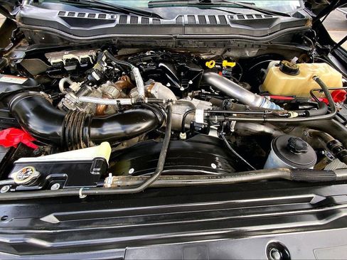 Used 2019 Ford F250 XLT w/ XLT Value Package image 10