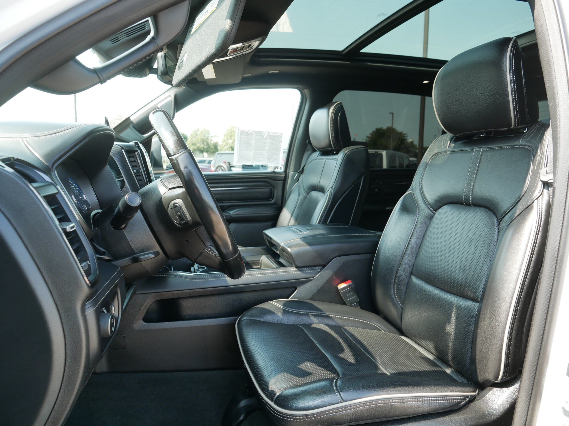 Used 2022 RAM 1500 Limited AWD/4WD image 34