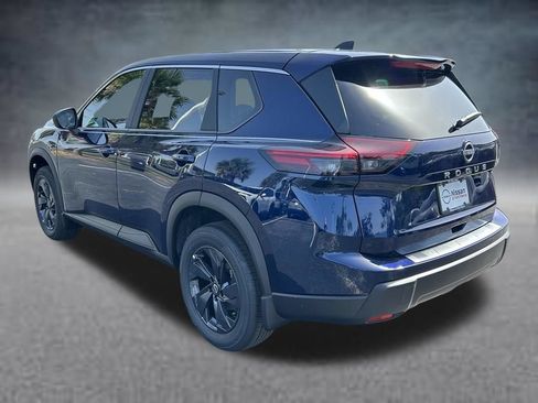 Used 2026 Nissan Rogue SV FWD image 8