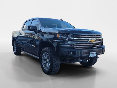 Used 2021 Chevrolet Silverado 1500 High Country w/ Technology Package image 9