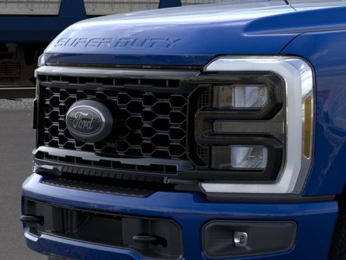 New 2026 Ford F250 XLT w/ XLT Premium Package AWD/4WD image 18