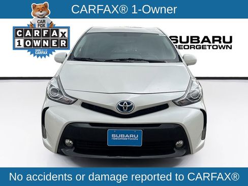 Used 2017 Toyota Prius V Five FWD image 2