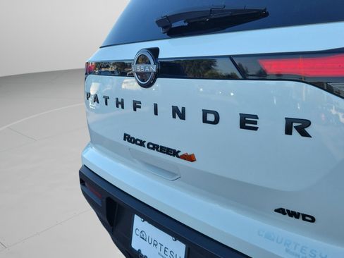 Certified 2024 Nissan Pathfinder Rock Creek image 7
