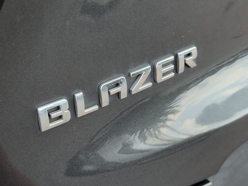 Used 2019 Chevrolet Blazer LT w/ Sun and Wheels Package FWD image 6