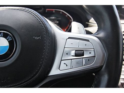 Used 2022 BMW 750i xDrive w/ Executive Package AWD/4WD image 16