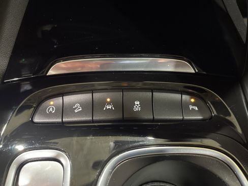 Used 2023 Buick Envision Essence w/ Sport Touring Package AWD/4WD image 26