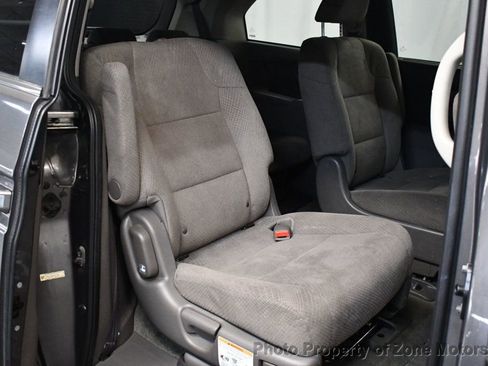 Used 2015 Honda Odyssey EX image 16