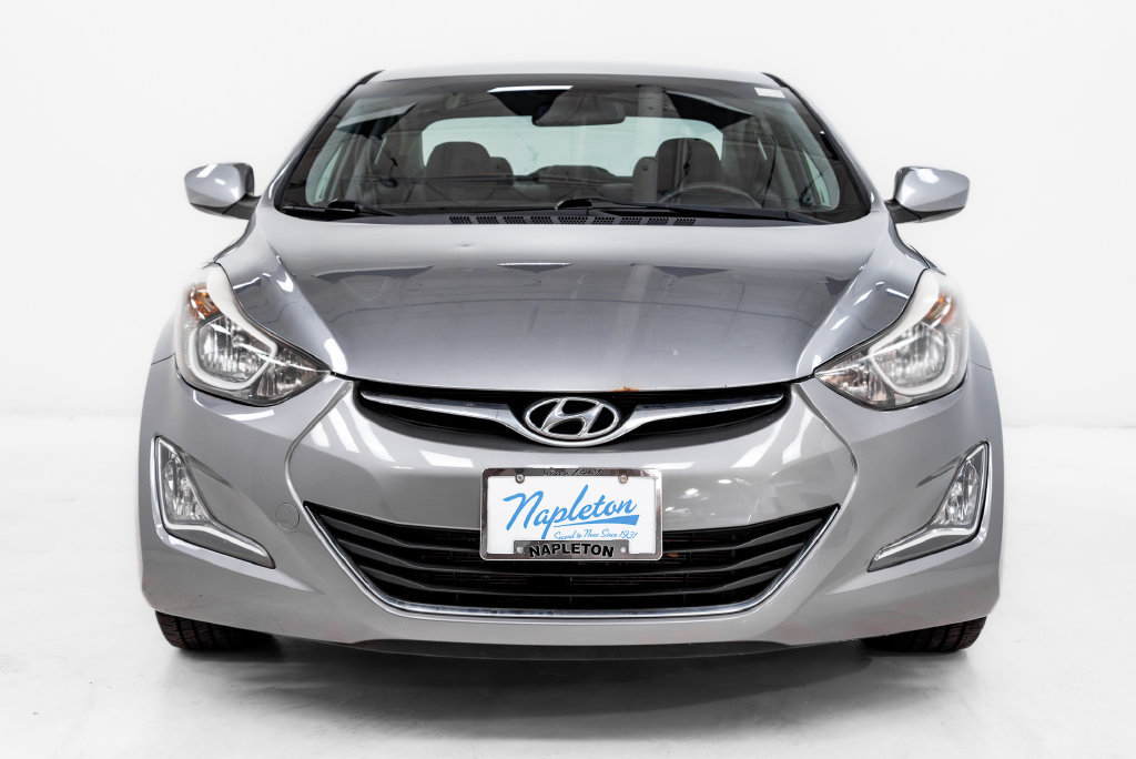 Used 2014 Hyundai Elantra SE w/ Option Group 02 FWD image 4