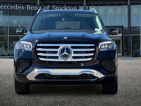 New 2026 Mercedes-Benz GLS 450 4MATIC image 9