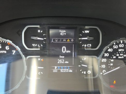 Used 2020 Toyota Tundra Limited image 27