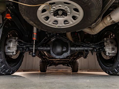 Used 2024 Chevrolet Silverado 2500 High Country w/ High Country Premium Package image 15