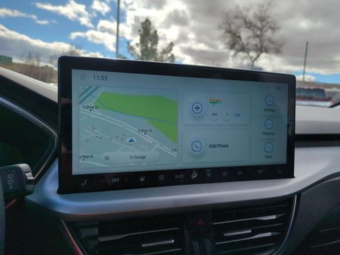 Used 2025 Ford Escape Platinum image 23