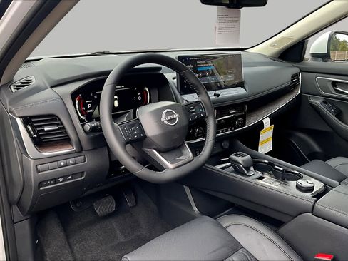 New 2026 Nissan Rogue Platinum w/ Platinum Premium Package AWD/4WD image 10