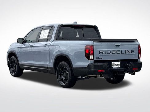 Used 2025 Honda Ridgeline Black Edition image 4