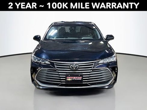 Used 2019 Toyota Avalon XLE FWD image 2