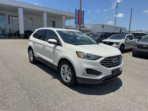 Certified 2019 Ford Edge SEL w/ Equipment Group 201A AWD/4WD image 4