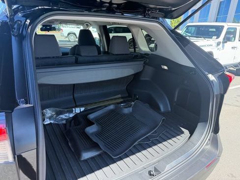 Used 2025 Toyota RAV4 XLE AWD/4WD image 26
