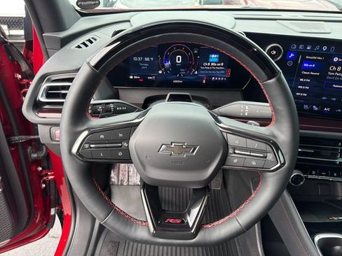 Used 2024 Chevrolet Traverse RS w/ LPO, Floor Liner Package AWD/4WD image 14