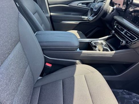 New 2026 Chevrolet Traverse LT FWD image 7