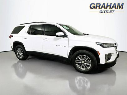 Used 2023 Chevrolet Traverse LT